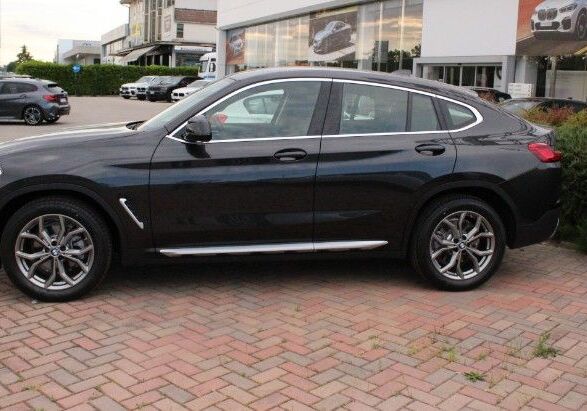 Bmw x4 xdrive20d xline обзор